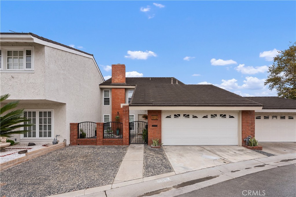 5112 Kingscross Property Photo 3