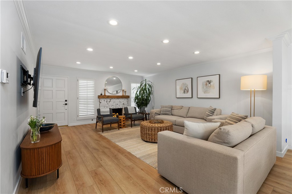 5112 Kingscross Property Photo 7