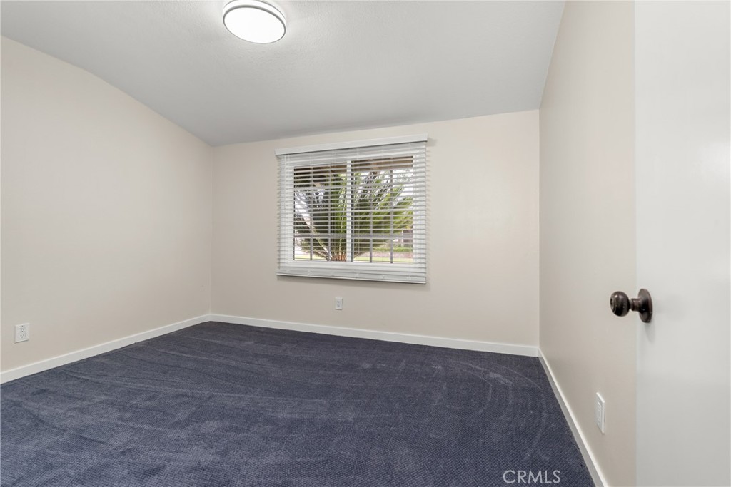 11518 Toerge Property Photo 23