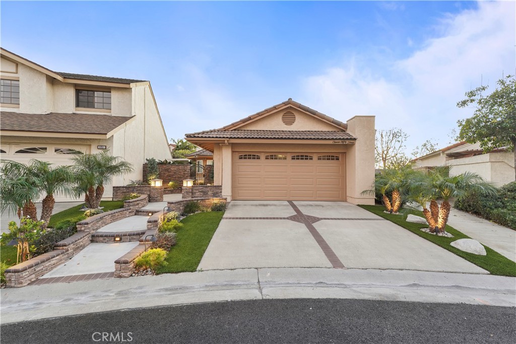 1153 N Outrigger Property Photo 1
