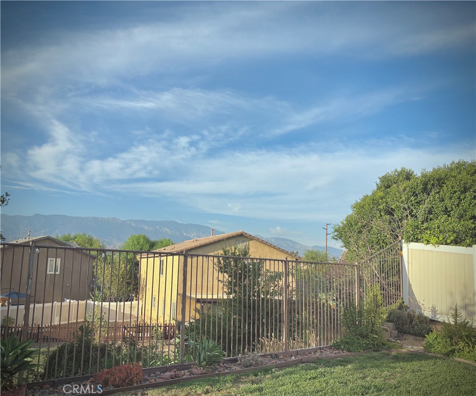 938 Brownie Property Photo 12