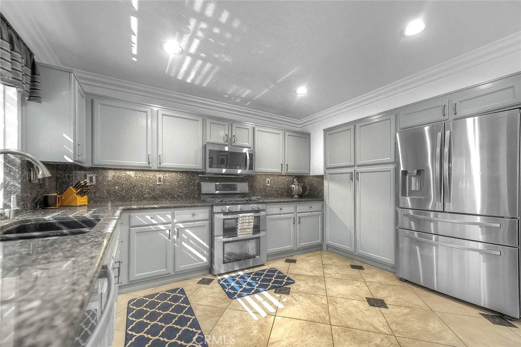 24727 Carmel Drive Property Photo 18
