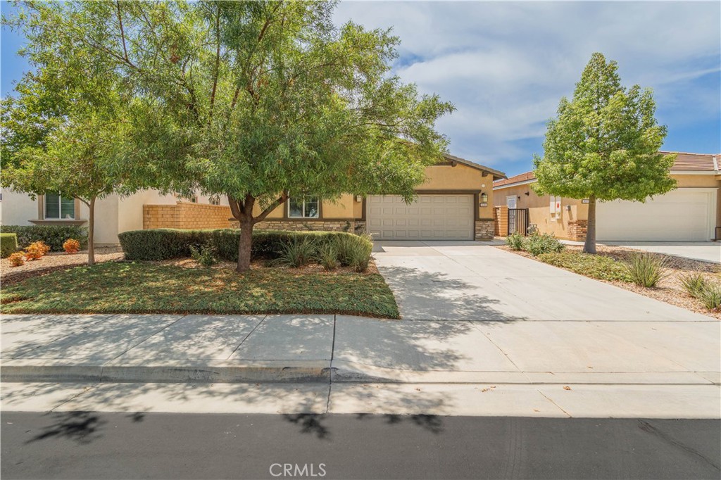 26389 Leos Property Photo 4