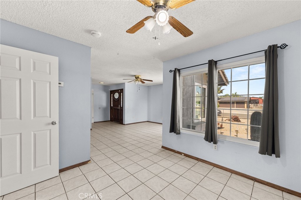 6063 Saguaro Property Photo 5