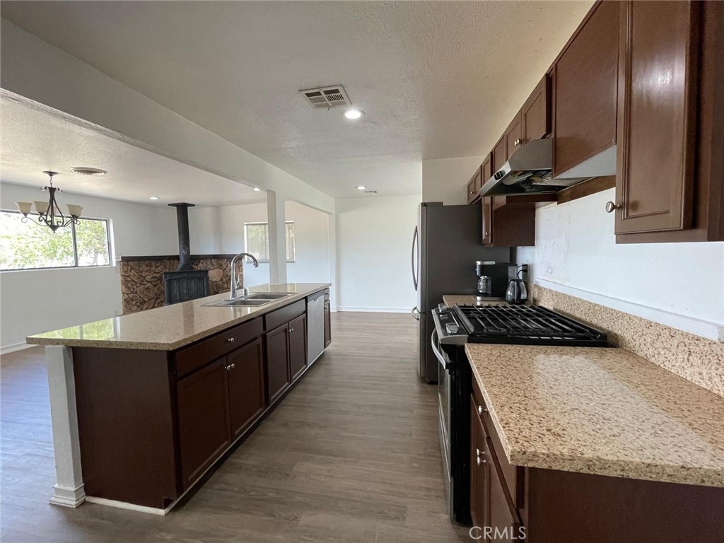 2131 W Avenue M12 Property Photo 4