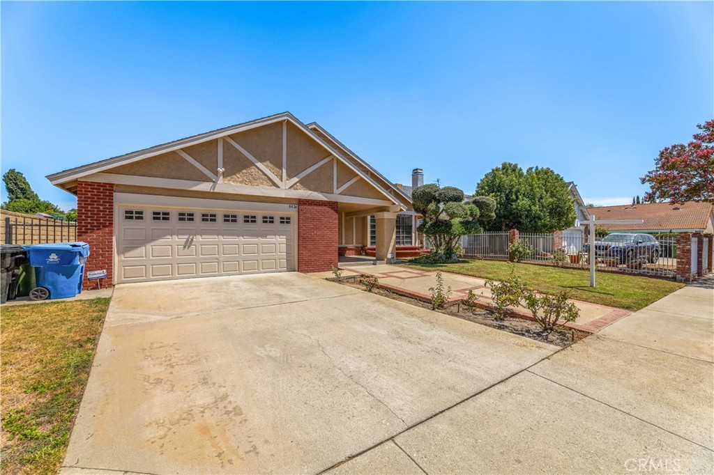 8824 Sari Avenue Property Photo 3