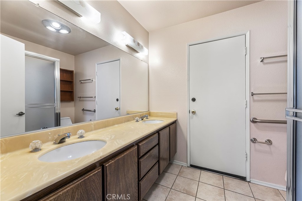 8824 Sari Avenue Property Photo 34