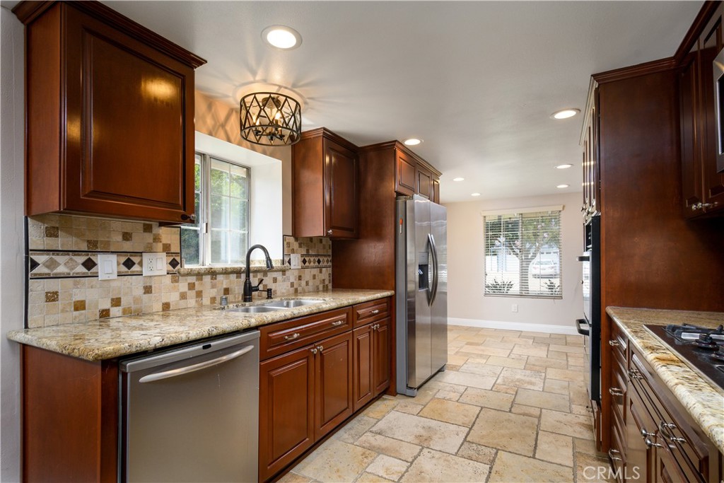 440 Coronado Street Property Photo 6