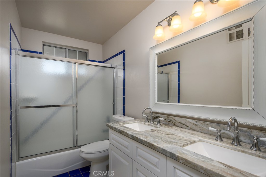440 Coronado Street Property Photo 15