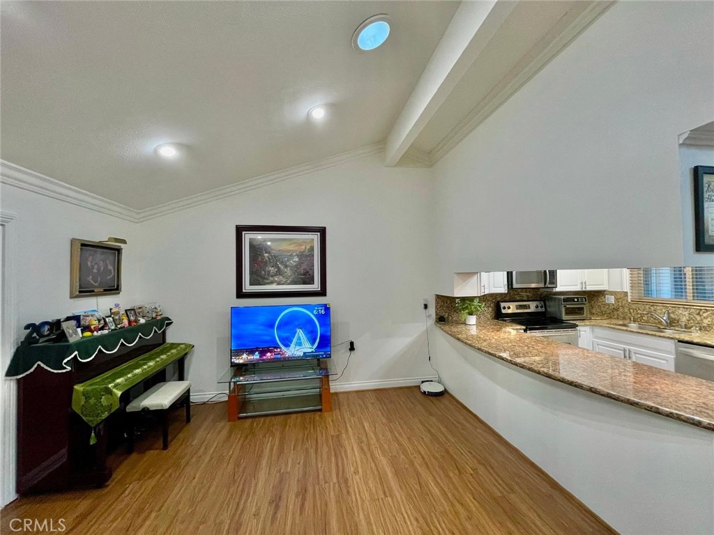 2311 Via Puerta B Property Photo 6