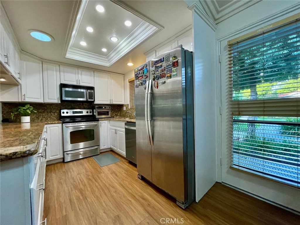 2311 Via Puerta B Property Photo 8