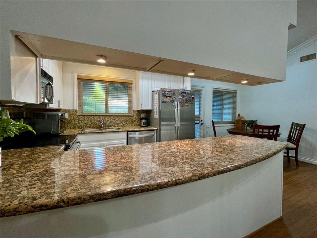 2311 Via Puerta B Property Photo 10