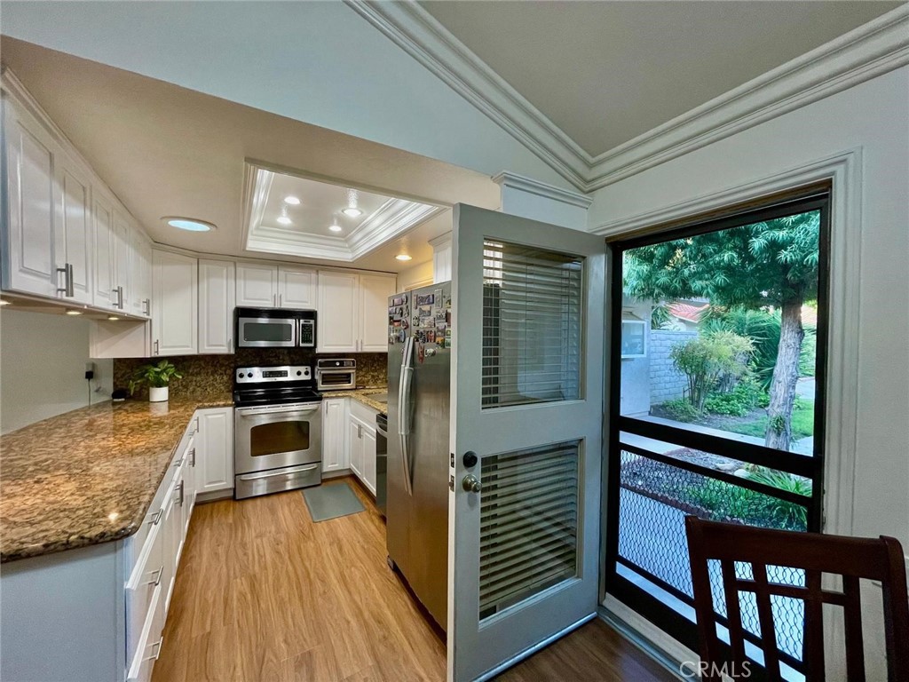 2311 Via Puerta B Property Photo 12