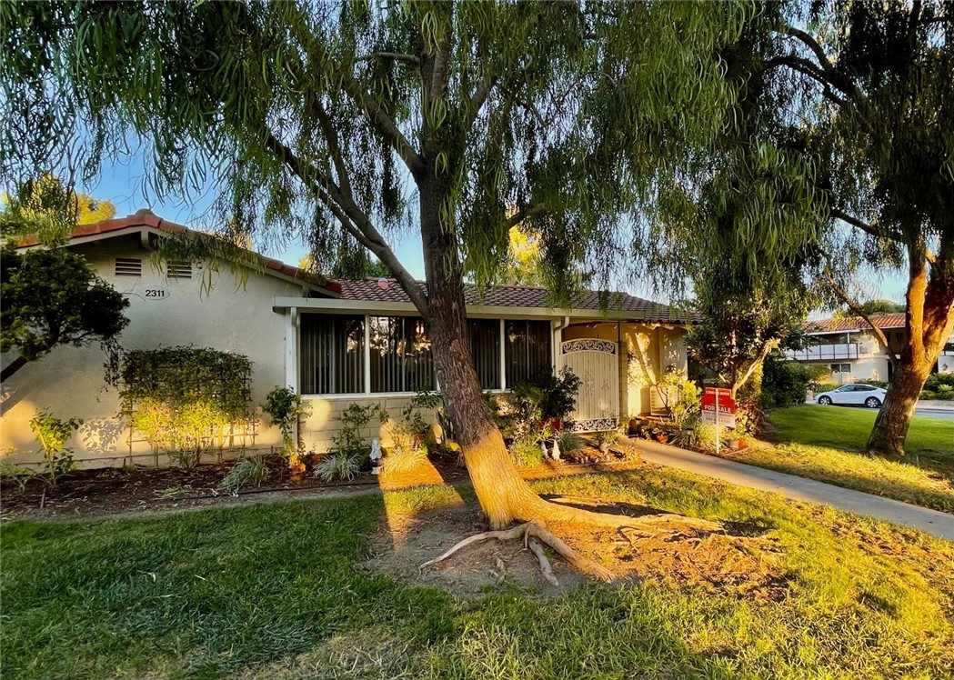 2311 Via Puerta B Property Photo 33