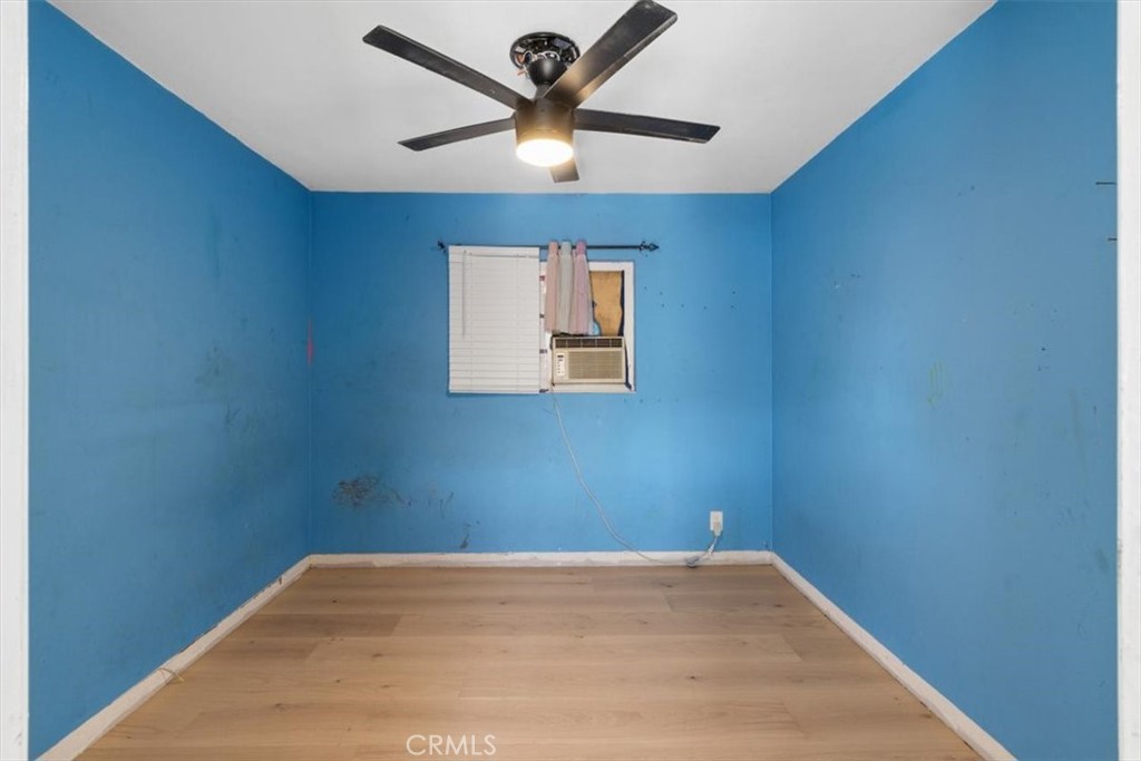 322 W School Street Property Photo 17