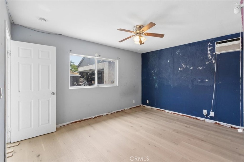 322 W School Street Property Photo 20