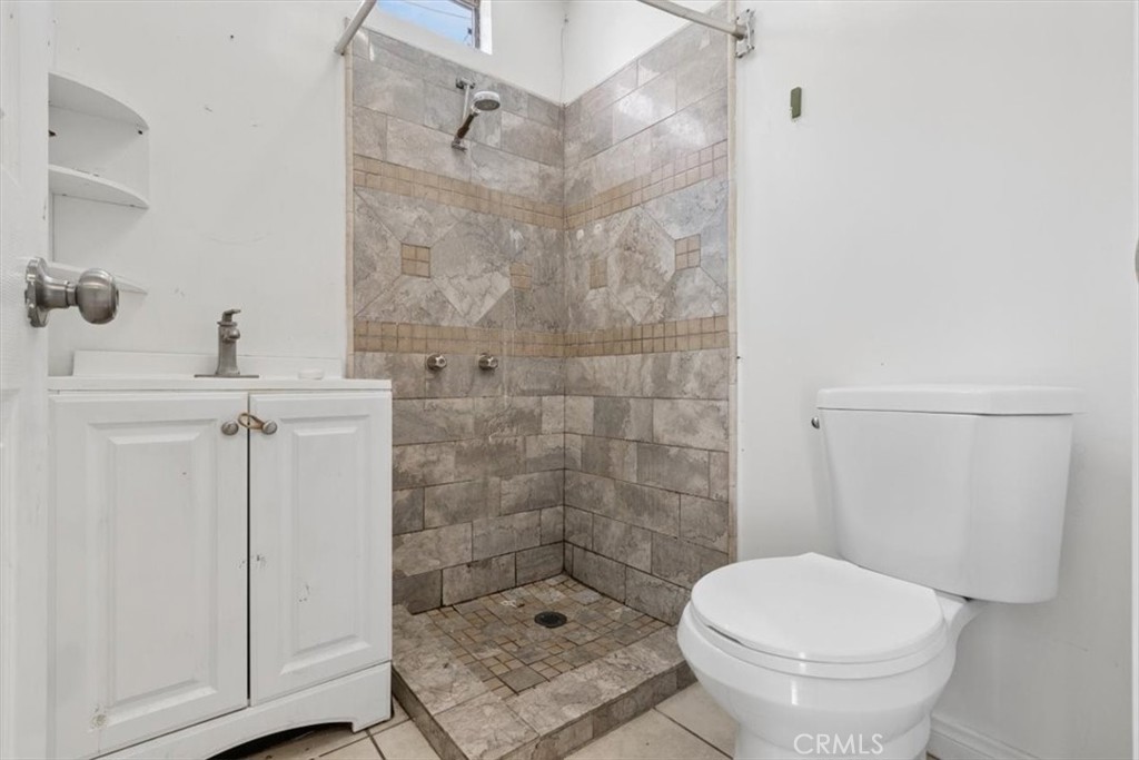 322 W School Street Property Photo 21