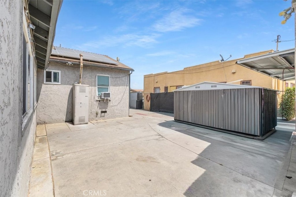322 W School Street Property Photo 25