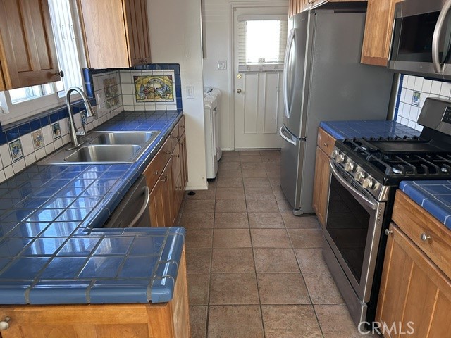 944 Cypress Property Photo 9