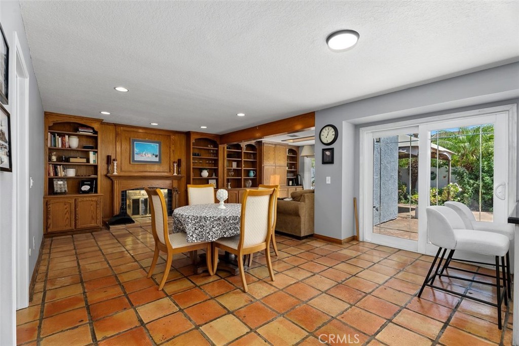 8058 E Woodsboro Avenue Property Photo 13