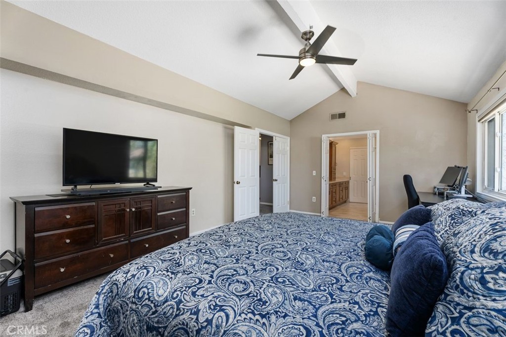 8058 E Woodsboro Avenue Property Photo 18