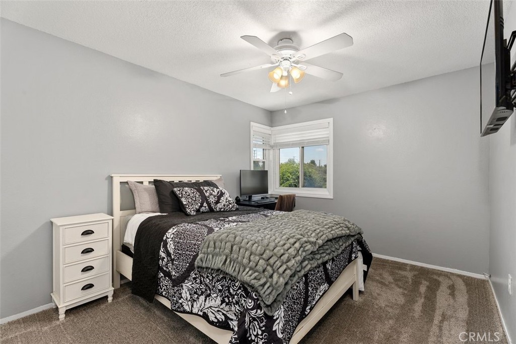 8058 E Woodsboro Avenue Property Photo 22