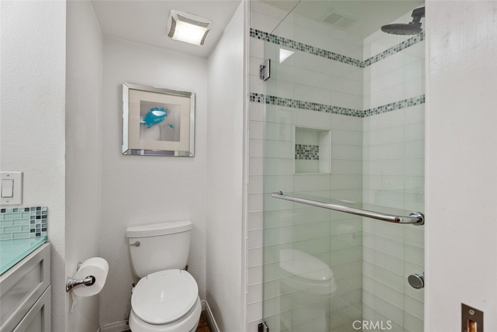 8058 E Woodsboro Avenue Property Photo 24