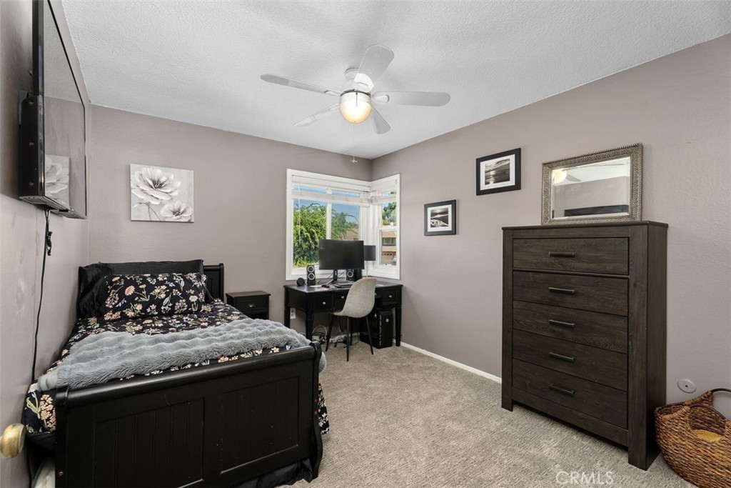 8058 E Woodsboro Avenue Property Photo 25