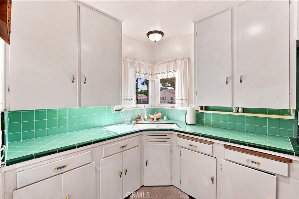 501 S Victoria Property Photo 13