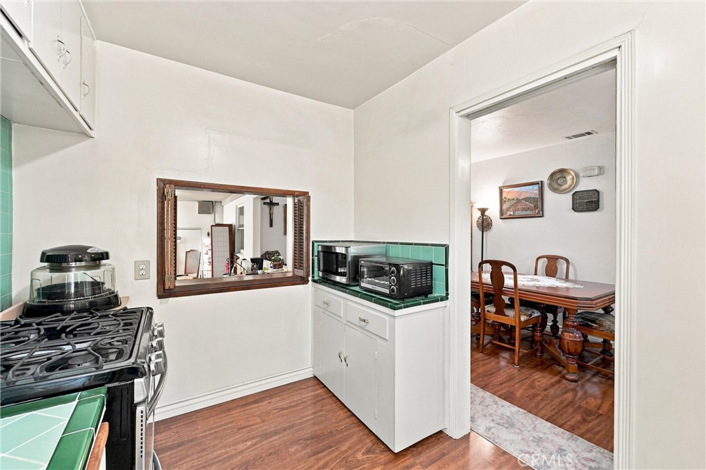501 S Victoria Property Photo 16