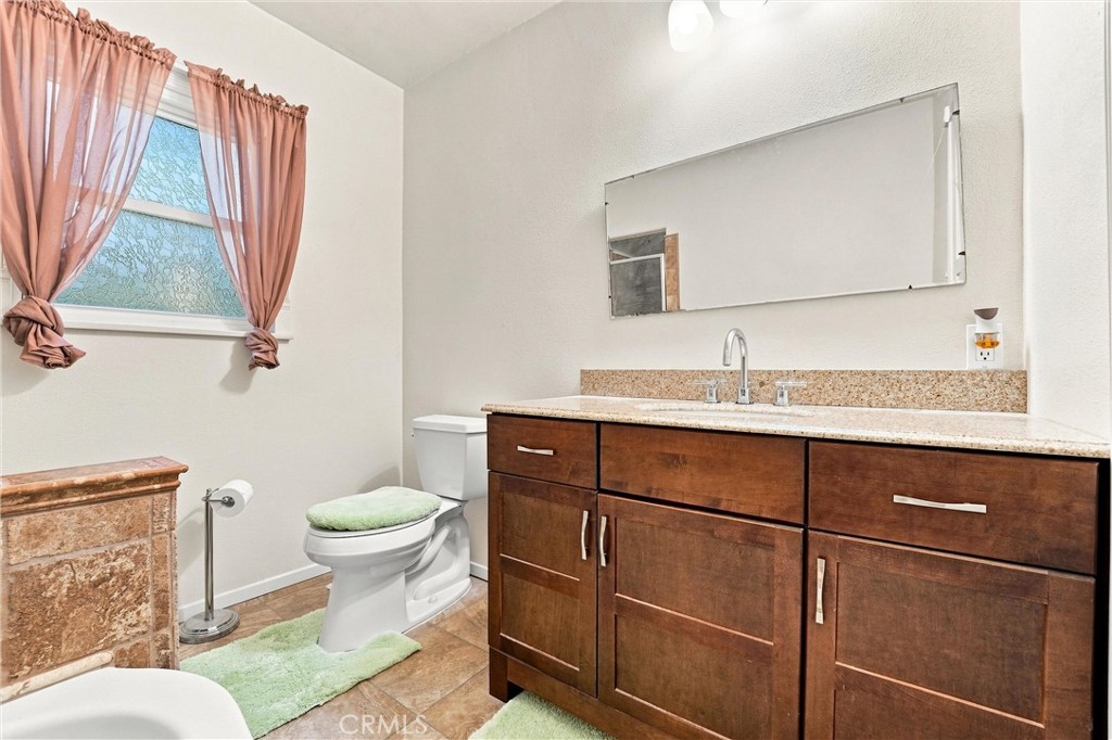 501 S Victoria Property Photo 25