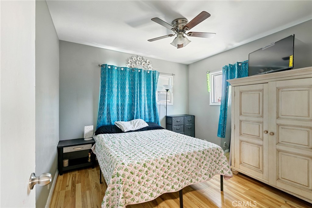 92 E Louise Property Photo 10