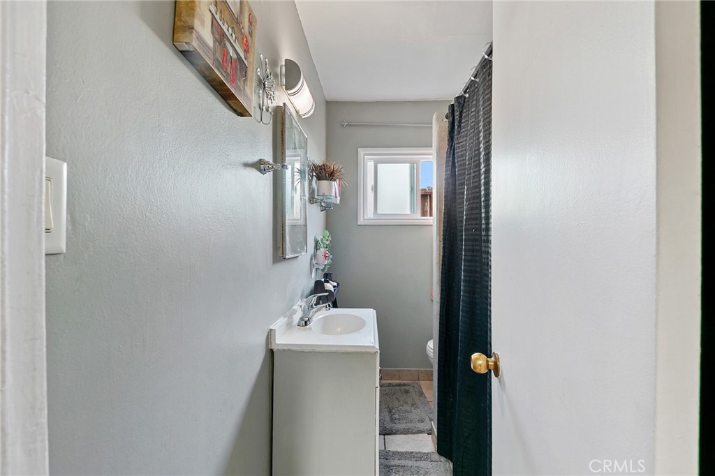 92 E Louise Property Photo 12