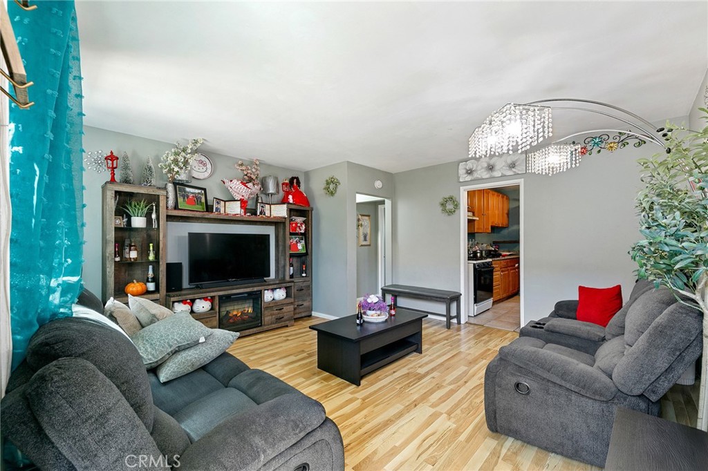 92 E Louise Property Photo 15