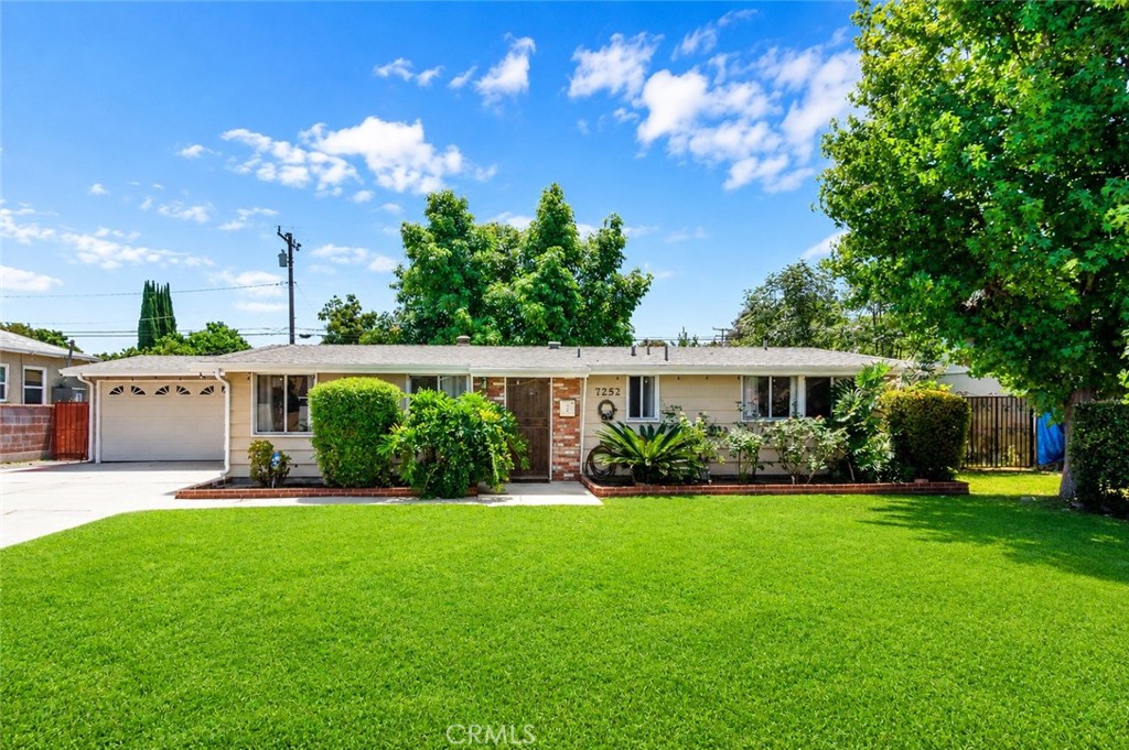 7252 Lynalan Property Photo 1