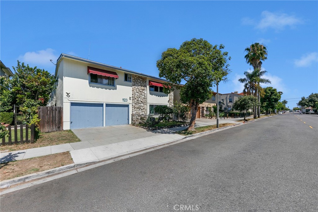 1123 Cedar Property Photo 5