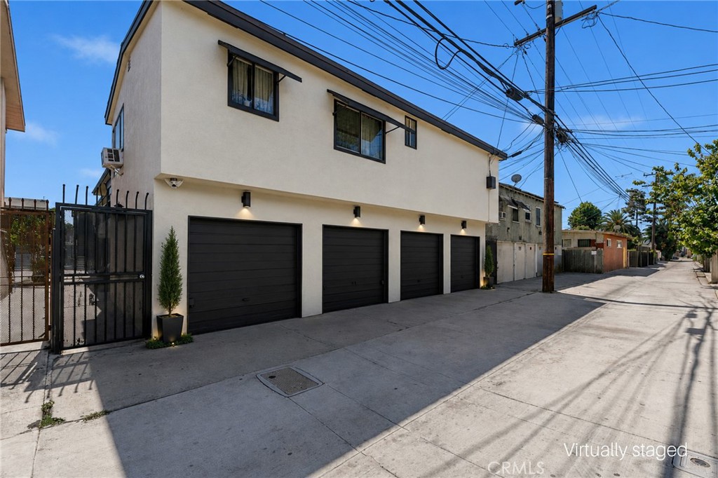 1123 Cedar Property Photo 6