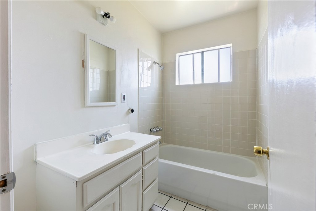 1123 Cedar Property Photo 14