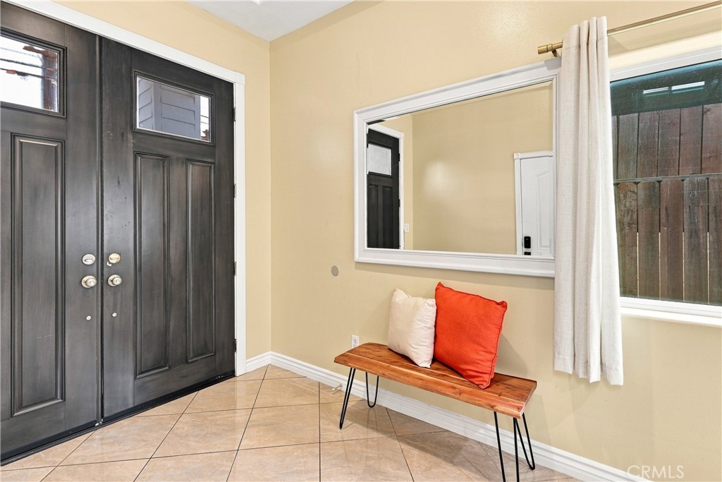 613 N. Raitt St. Property Photo 4