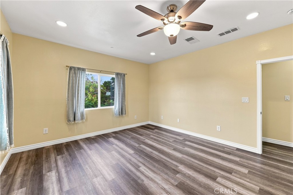 613 N. Raitt St. Property Photo 24