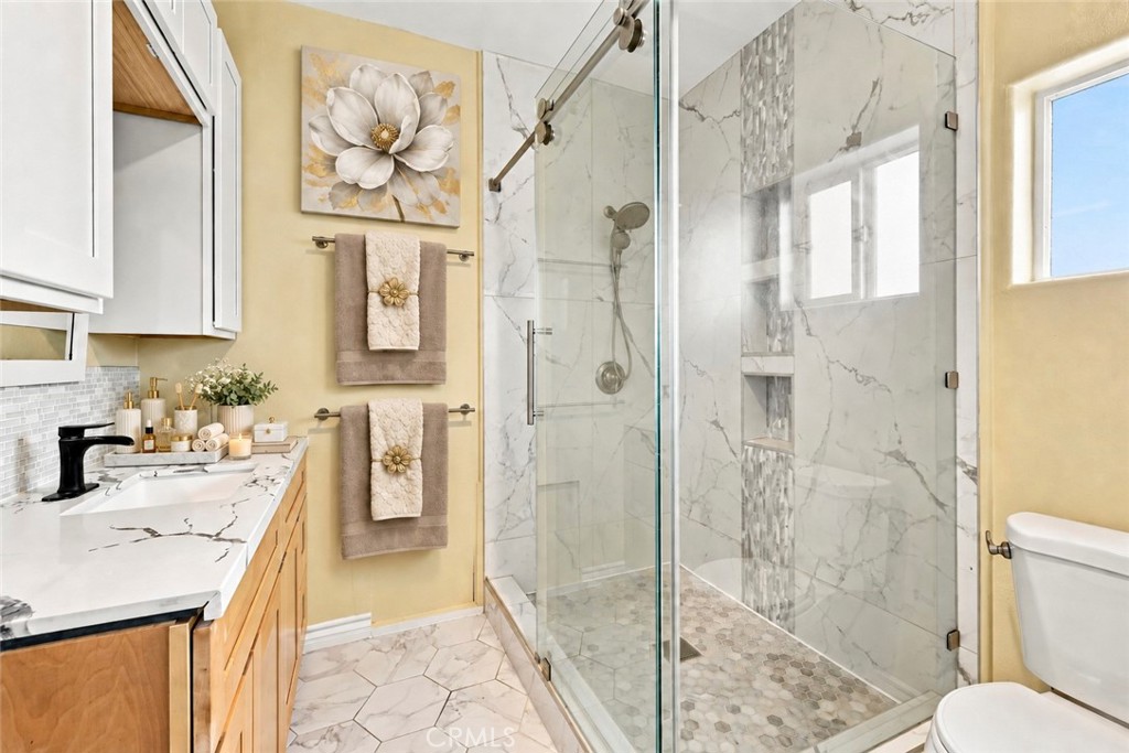 613 N. Raitt St. Property Photo 27