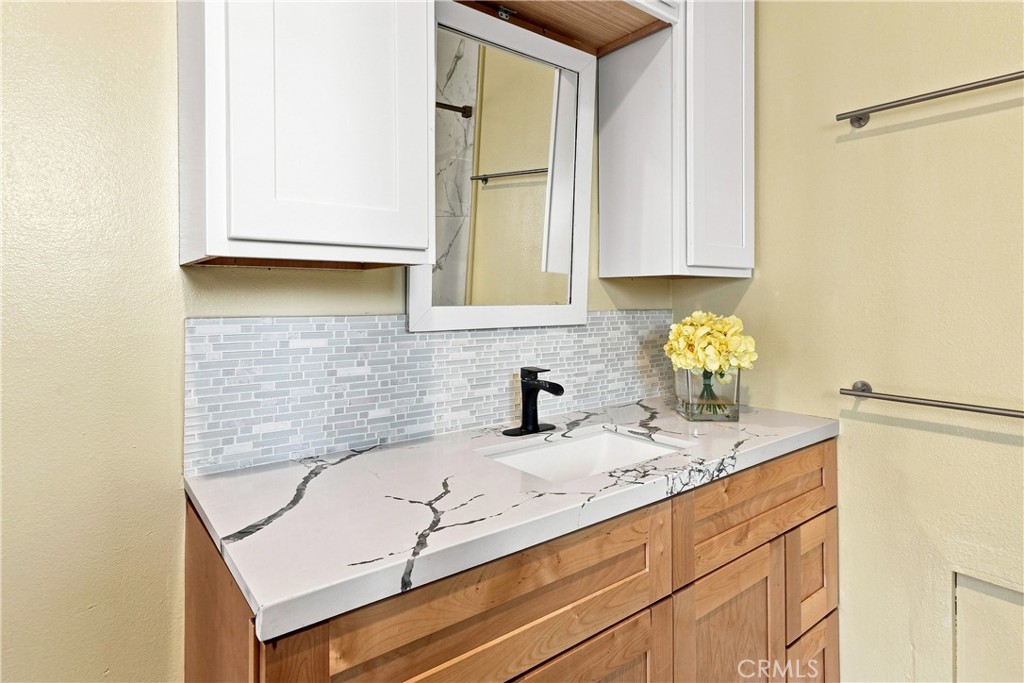 613 N. Raitt St. Property Photo 29