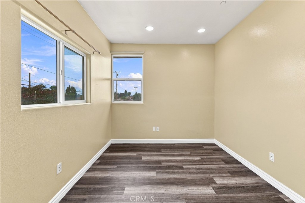 613 N. Raitt St. Property Photo 35