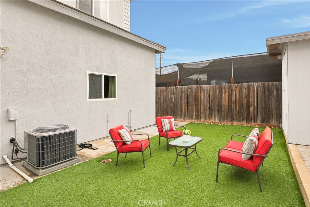613 N. Raitt St. Property Photo 40