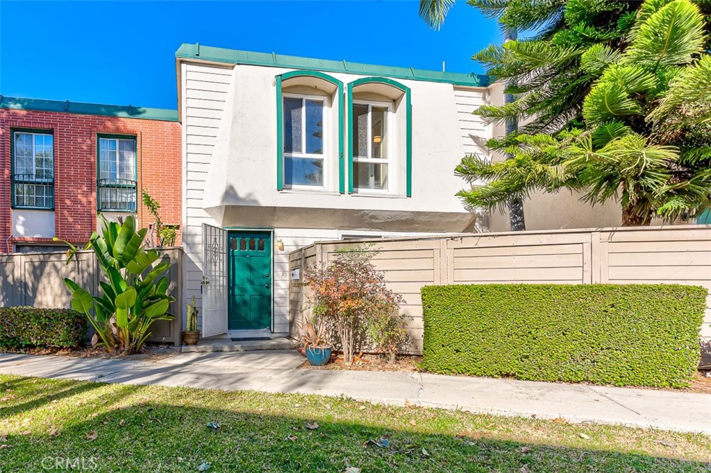 8141 First Green Property Photo 1