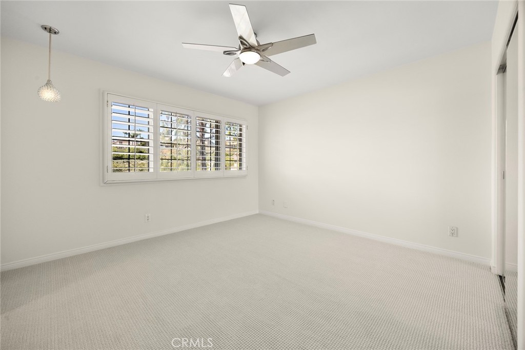 2601 N Rosemere Property Photo 38