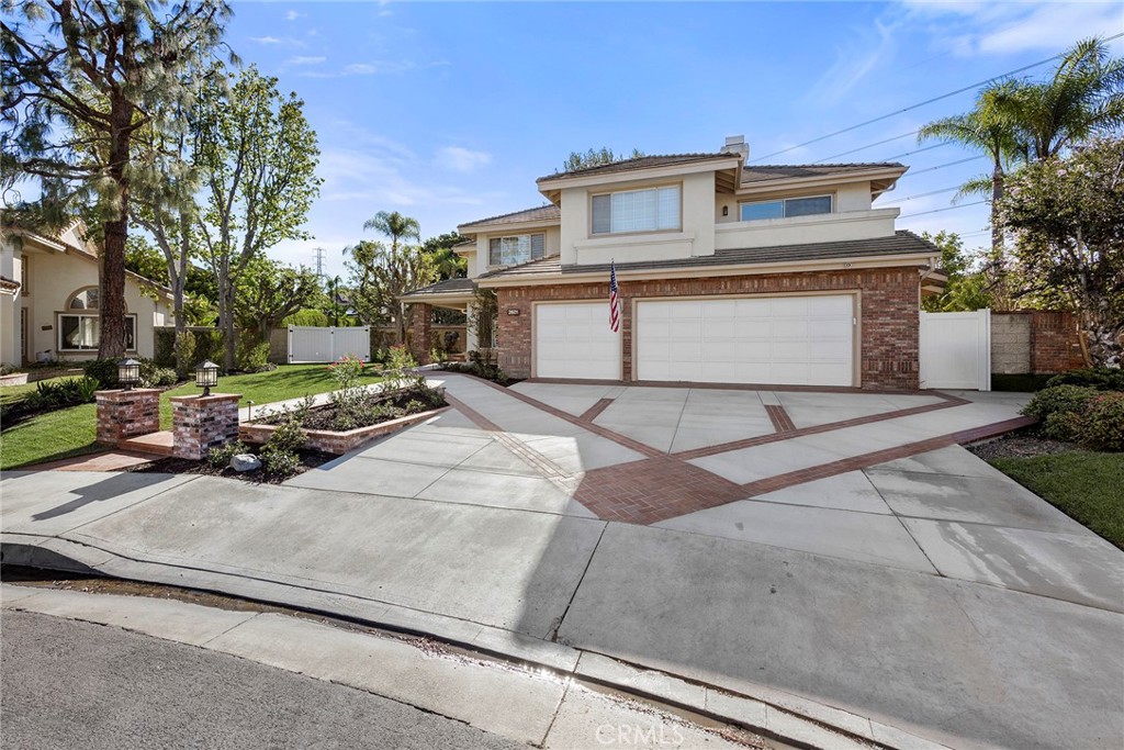 2601 N Rosemere Property Photo 49