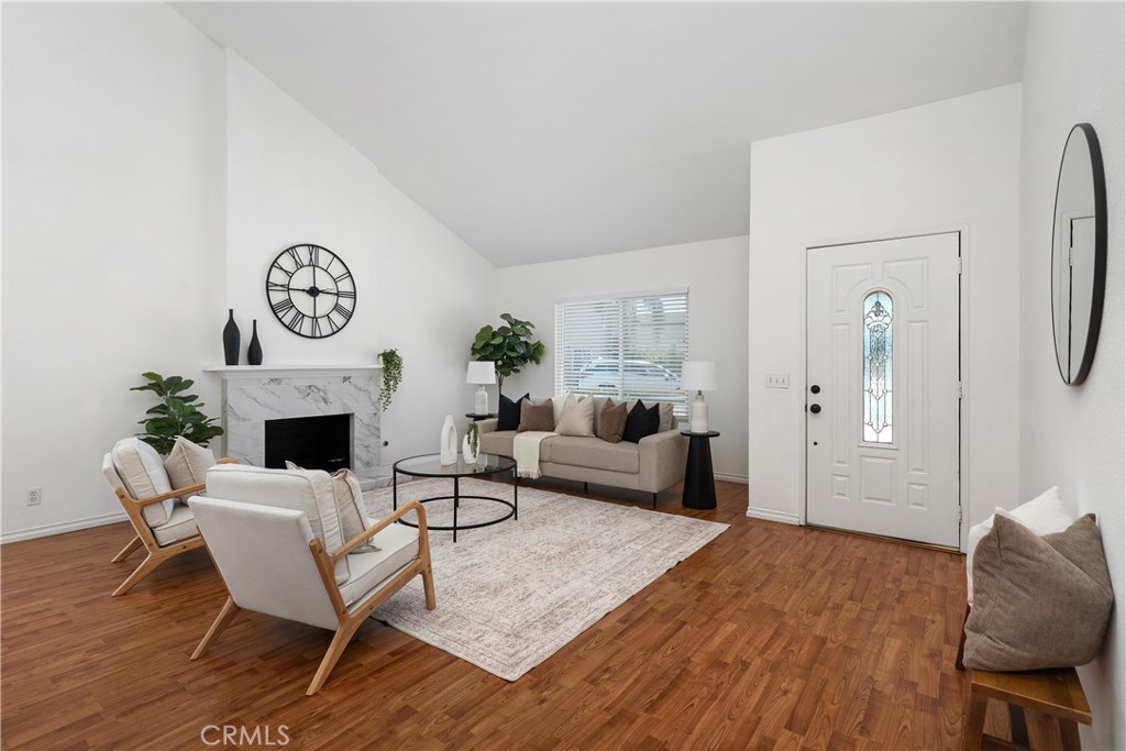 2600 Geneva Property Photo 6