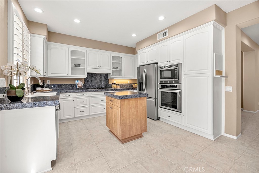 46 Whispering Pine Property Photo 10