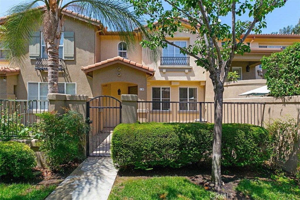 10 New Market Property Photo 1